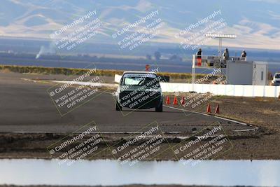 media/Nov-16-2025-CalClub SCCA (Sun) [[2975c16dfc]]/Group 6/Turn 1/